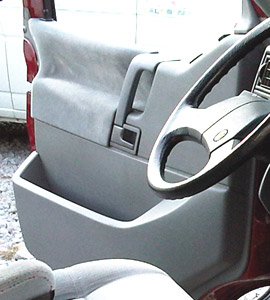 1993CaliforniaClubDoorTrim1